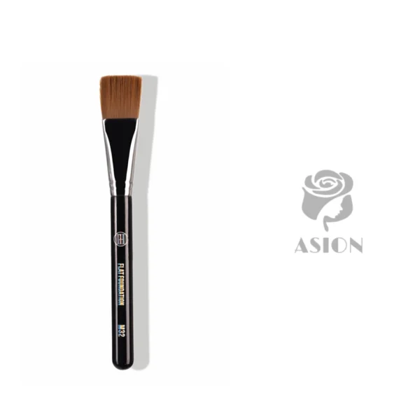 M32 Flat Foundation Brush